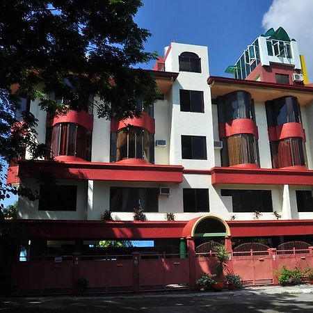 White Mansion Hotel Davao Exterior photo